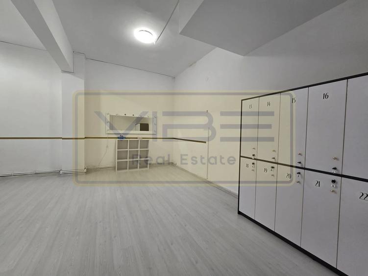 Spațiu comercial, de 123 mp, în Baza 3
