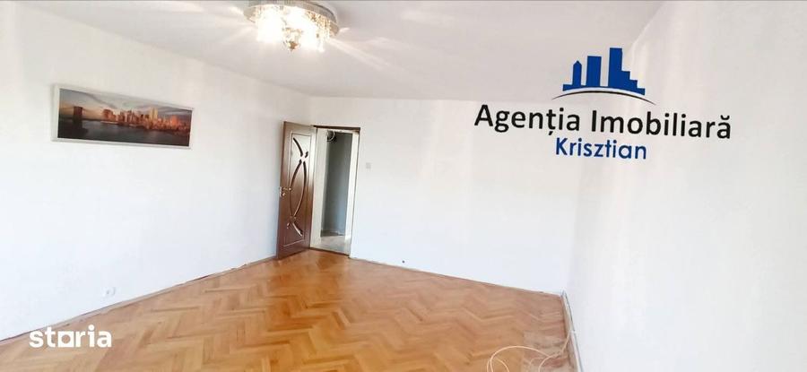 Apartament cu 2 camere de vanzare in Micro 17 - 1