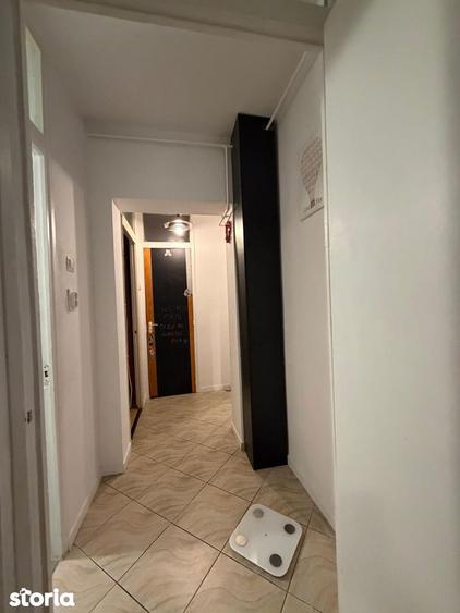 Apartament cu 3 camere decomandat în Decebal