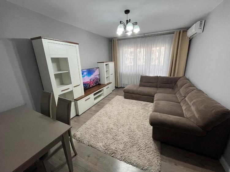 Apartament cu 3 camere decomandat în Gorjului