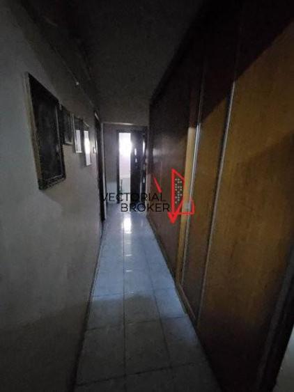 Apartament cu 3 camere decomandat în Basarabia