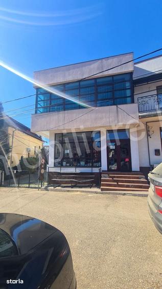 Spațiu comercial, de 120 mp, în Central