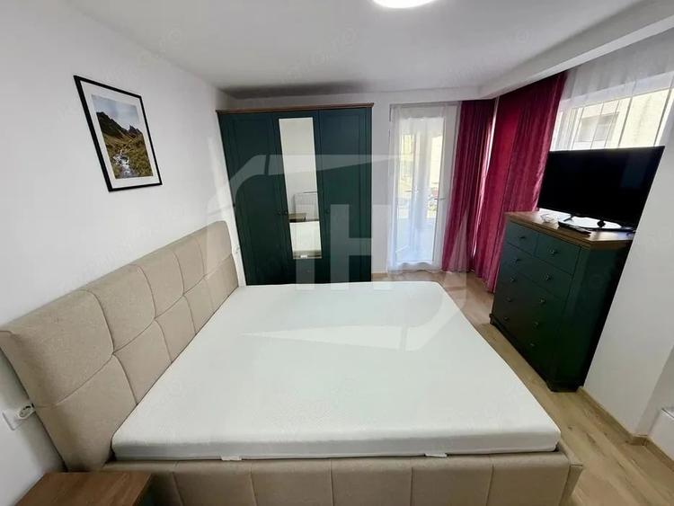 Apartament cu 3 camere semidecomandat în Iris
