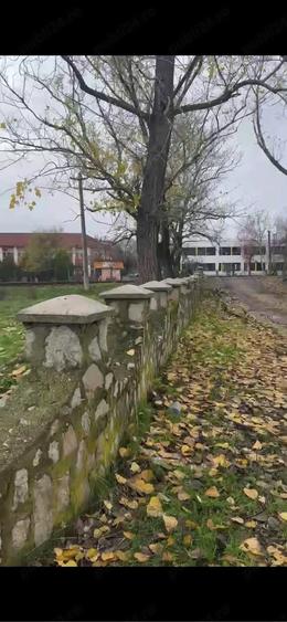 Teren de 715 mp, în Șimian
