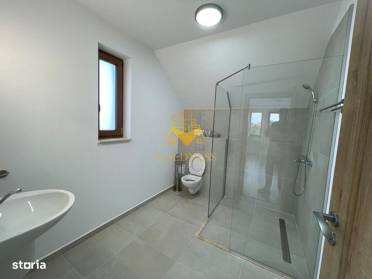 Casă cu 4 camere cu Teren 657 Mp în Sălicea
