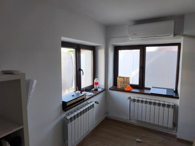 Casă individuală cu 3 camere cu Canalizare în Rahova