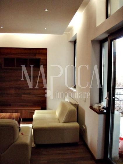 Apartament cu 2 camere semidecomandat, mobilat în Central — fotografia 3