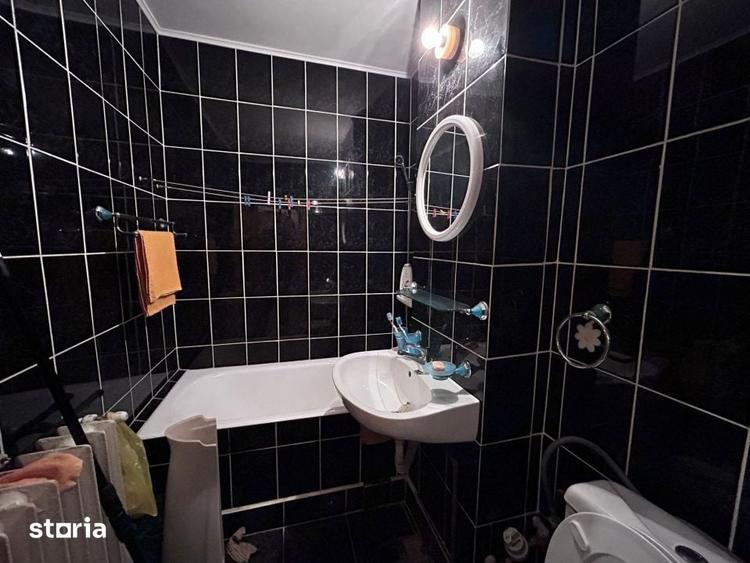 Apartament cu 3 camere decomandat în Brăilița