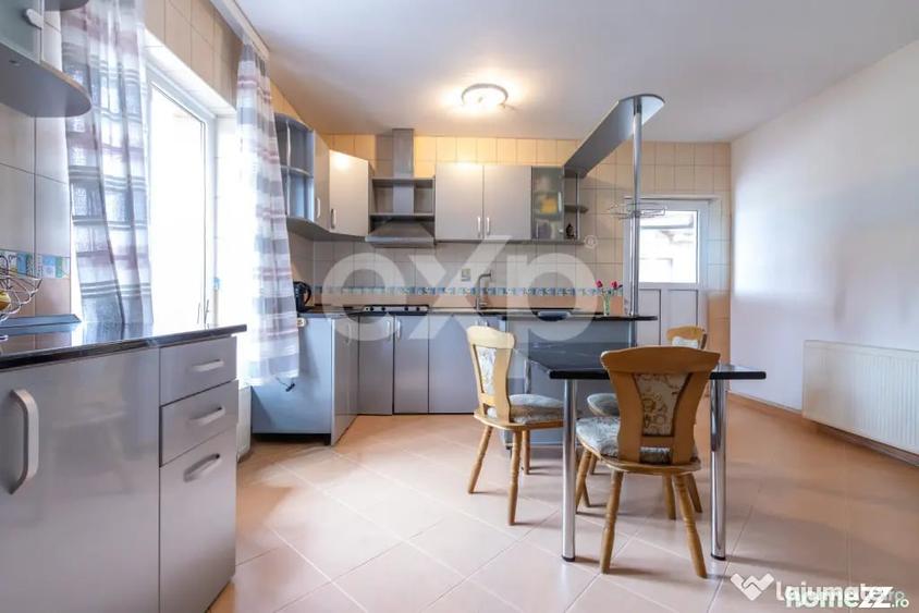 Casă cu 5 camere cu Teren 3659 Mp în Sărata