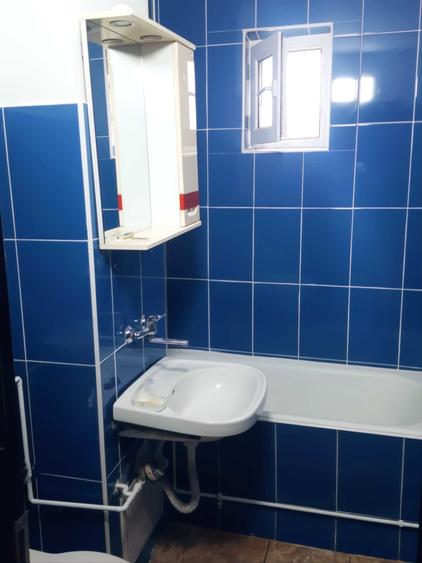 Apartament cu 3 camere decomandat în B-dul București