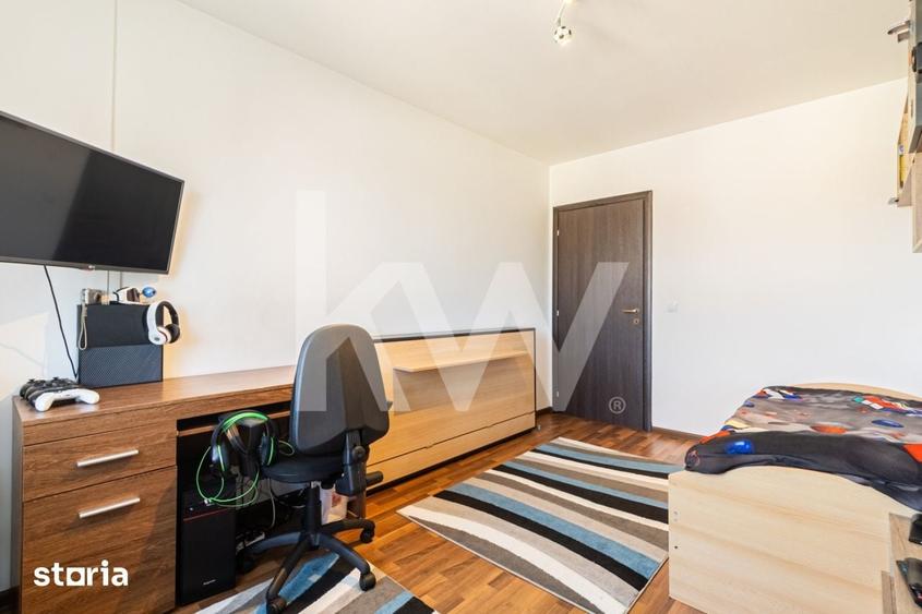 Apartament cu 3 camere decomandat, mobilat în Sânpetru