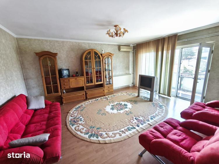 Apartament cu 3 camere în 9 Mai