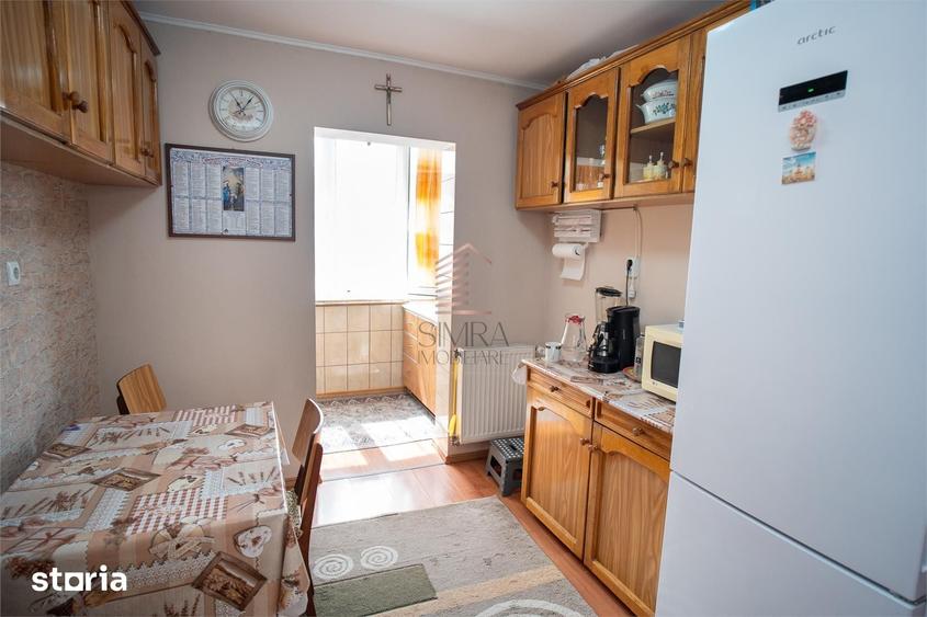 Apartament cu 2 camere decomandat în Iosia