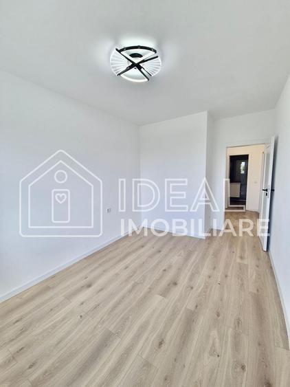 Apartament cu 3 camere decomandat în Exterior Vest