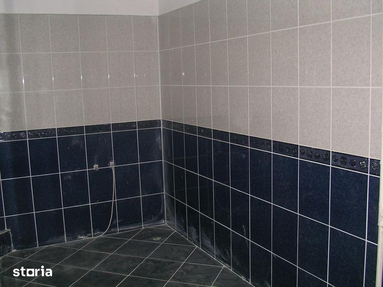 Casă cu 6 camere cu Teren 522 Mp în Central