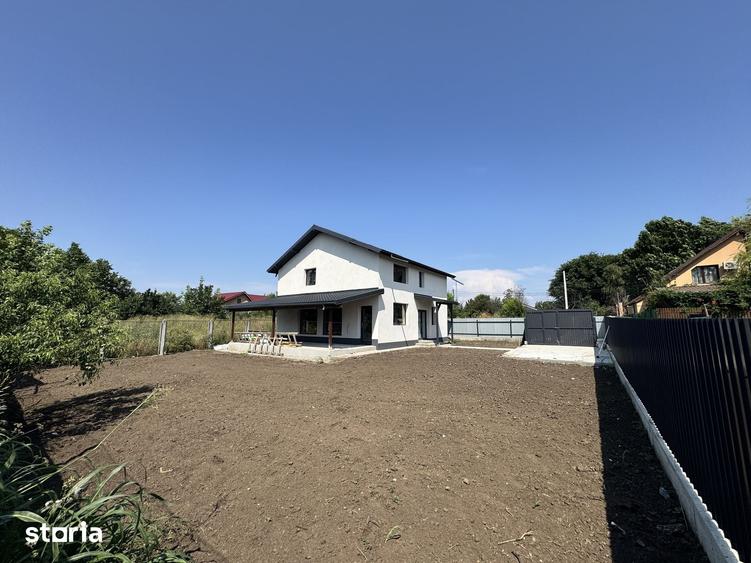 Casă cu 3 camere cu Teren 500 Mp în Vânători