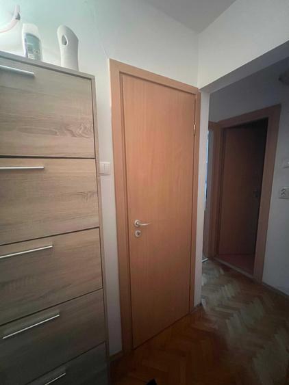 Apartament 2 camere, decomandat, str Viilor, zona UMF - 15