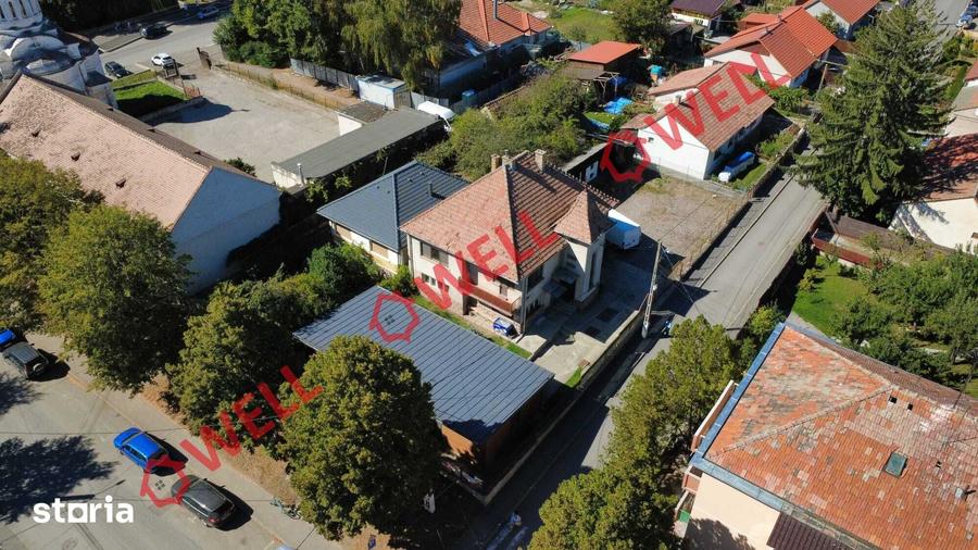 Casă cu 5 camere cu Teren 785 Mp în Central