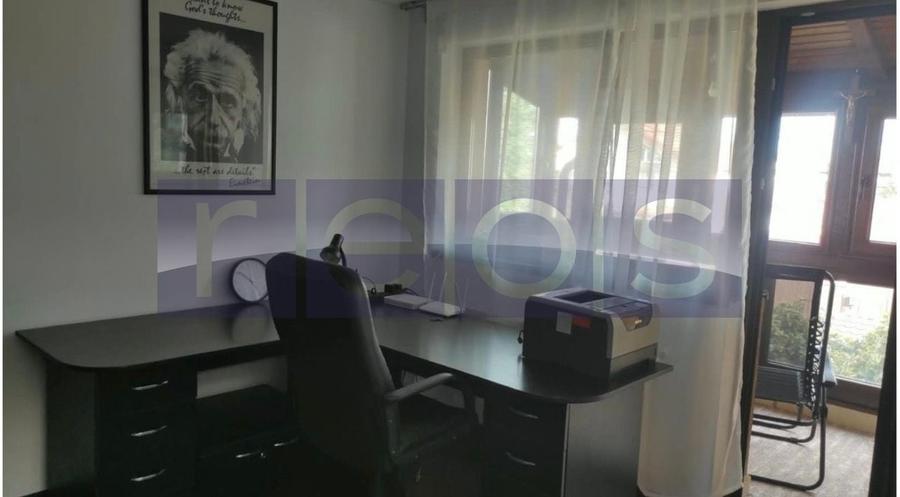 Casă individuală cu 4 camere cu Canalizare în Colentina