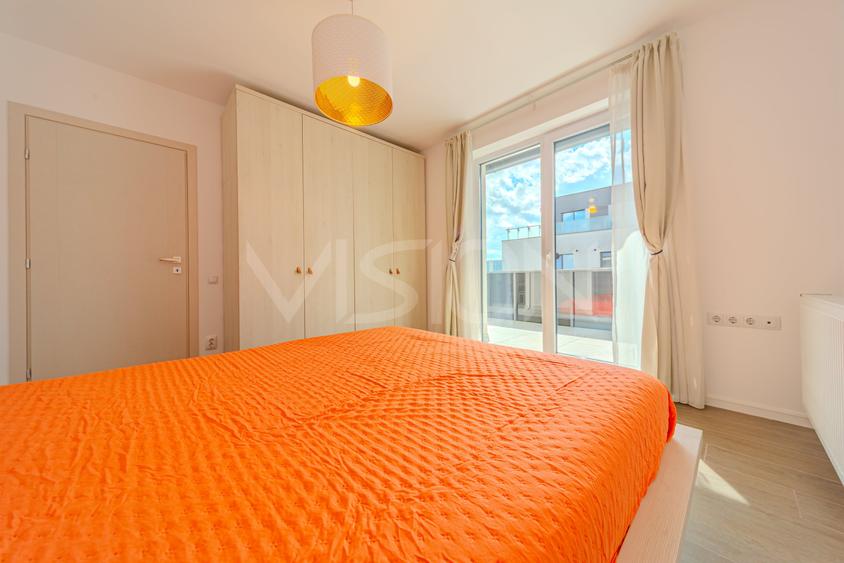 Apartament cu 3 camere semidecomandat în Între Lacuri