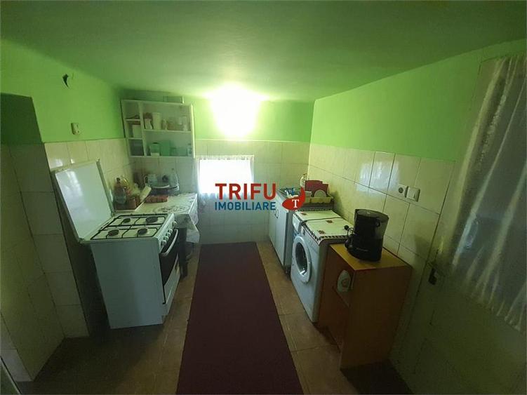Casă individuală cu 4 camere cu Teren 539 Mp în Berghin