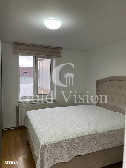 Apartament cu 4 camere decomandat în Central