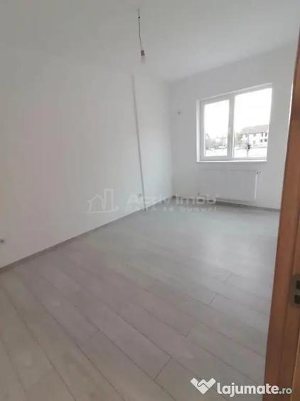 Casă cu 4 camere cu Teren 200 Mp în Rahova