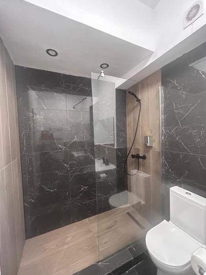 Apartament cu 2 camere semidecomandat în Florești
