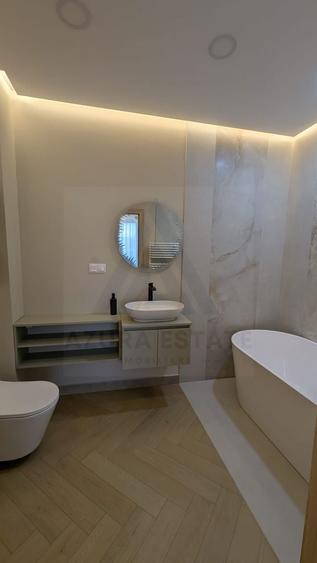 Apartament cu 3 camere decomandat, mobilat în Ștrand