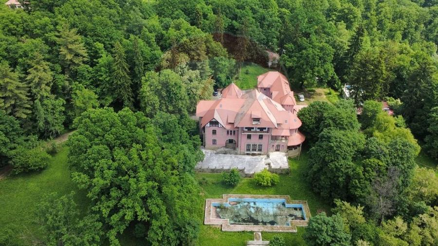 Hotel/Pensiune, de 4,000 mp, în Nord-Vest