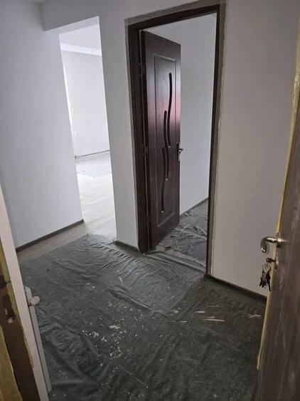 Apartament cu 2 camere în Tractorul