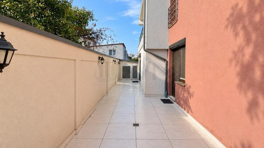 Apartament cu 4 camere decomandat, mobilat în Bucureștii Noi