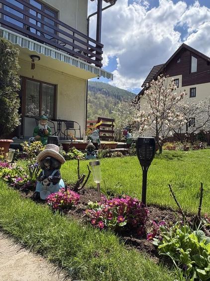 Casă cu 4 camere cu Teren 500 Mp în Central