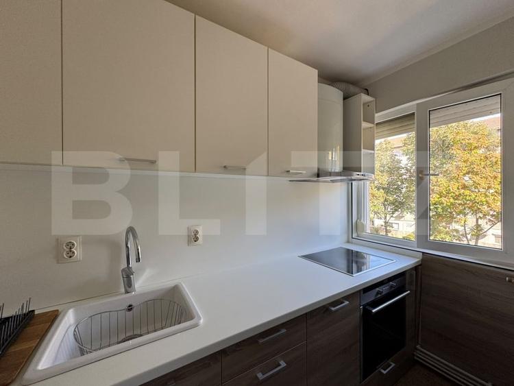 Apartament cu 3 camere semidecomandat, mobilat în Olimpia-Stadion