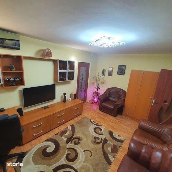 Apartament cu 3 camere, mobilat în Brâncoveanu