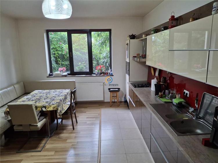 Duplex cu 4 camere cu Canalizare în Ștefănești