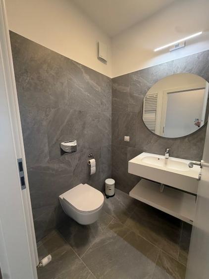 Apartament cu 3 camere în Băneasa