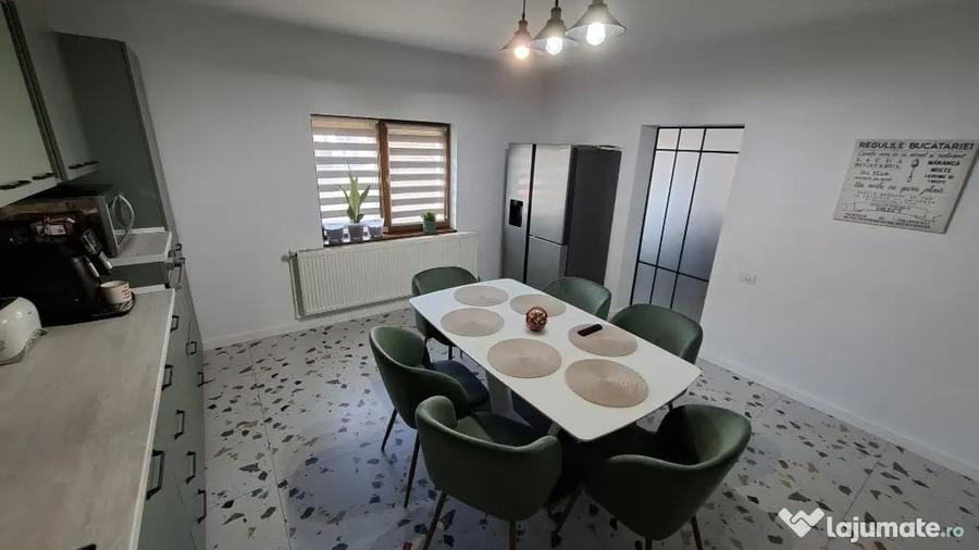 Casă cu 6 camere cu Teren 445 Mp în Nord