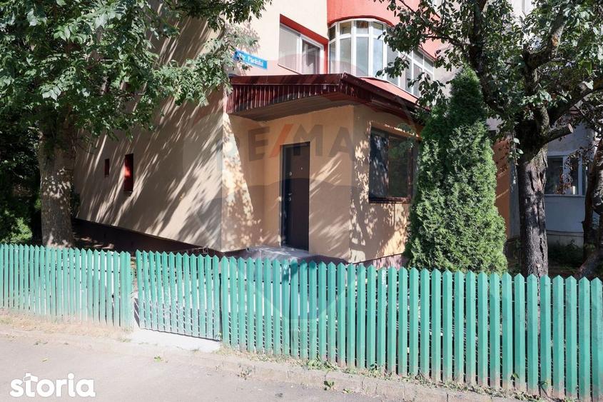 Apartament cu 3 camere decomandat, mobilat în Astra
