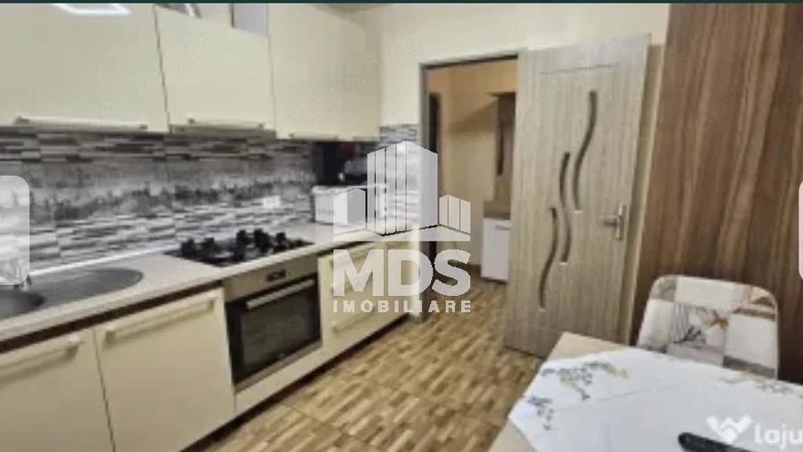 Apartament cu 3 camere semidecomandat, mobilat în Circumvalațiunii