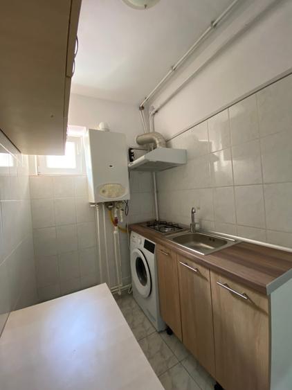 Apartament cu 2 camere decomandat în Exterior Vest