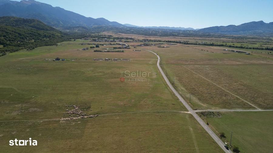 Teren de 14500 mp, în Glăjărie