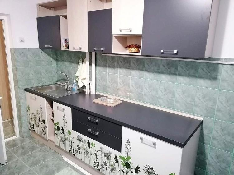Apartament cu 2 camere decomandat în E3