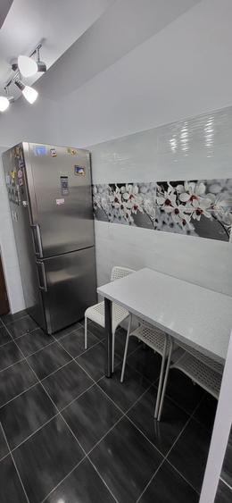 Apartament cu 2 camere decomandat în Runcu