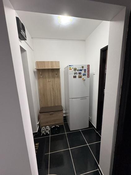 Garsonieră decomandată în Central