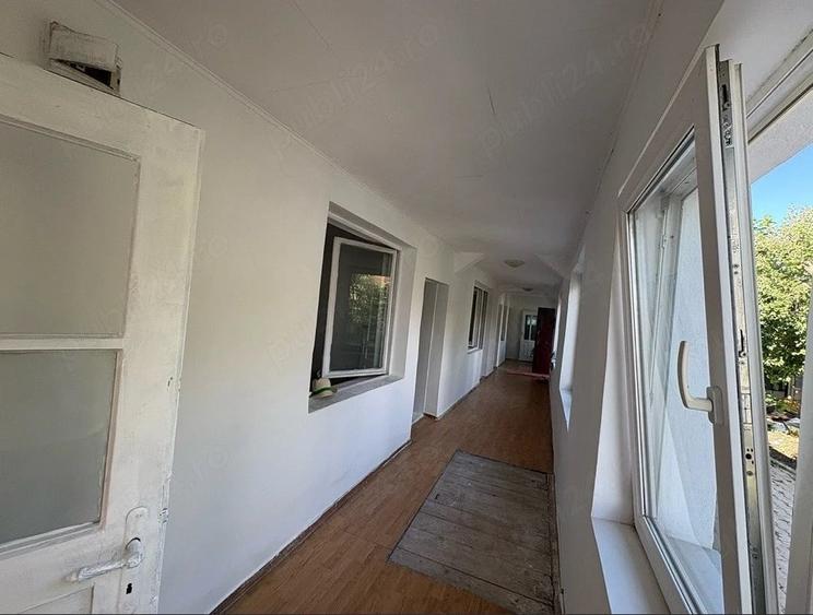 Casă cu Teren 1651 Mp în Feldioara