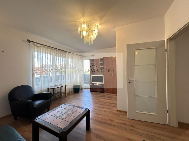 Apartament cu 3 camere decomandat, mobilat în Zorilor