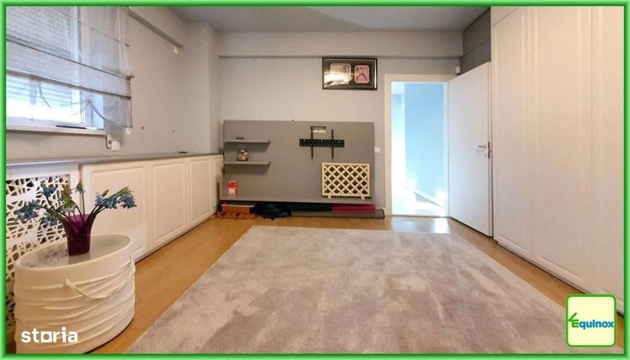 Apartament cu 5 camere în 9 Mai