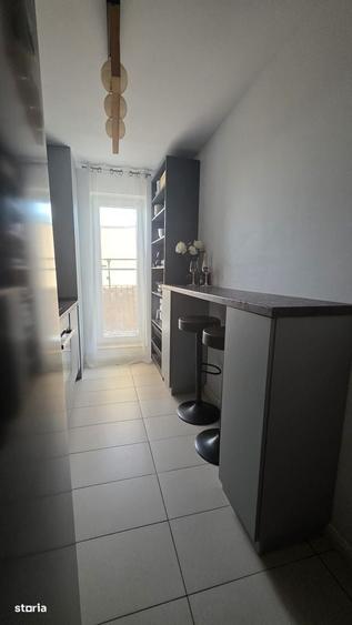 Apartament 3 camere, 70mp, balcon, lift - 1