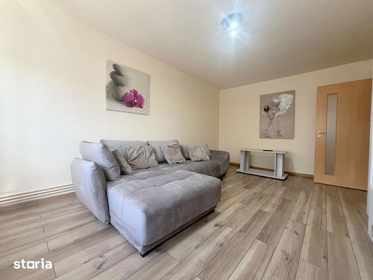 Apartament cu 4 camere decomandat în Șagului
